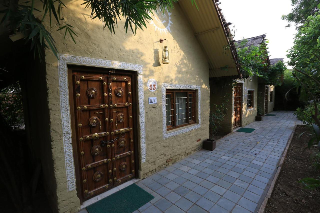 Hotel Sunbird Bharatpur Eksteriør bilde