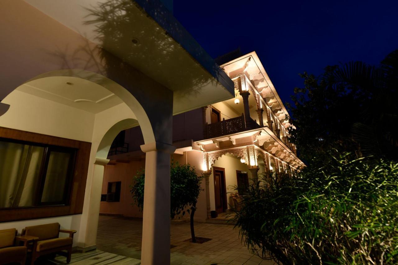 Hotel Sunbird Bharatpur Eksteriør bilde