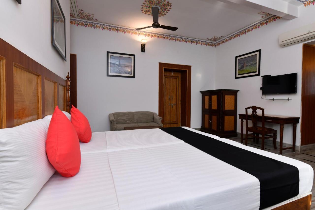 Hotel Sunbird Bharatpur Eksteriør bilde