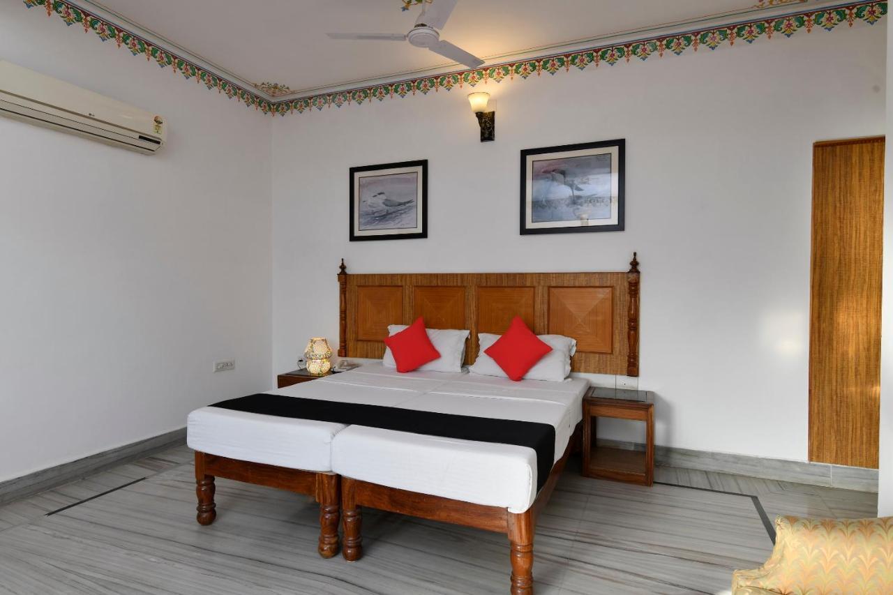 Hotel Sunbird Bharatpur Eksteriør bilde