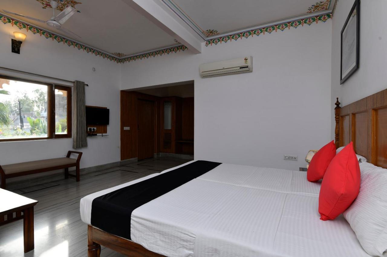Hotel Sunbird Bharatpur Eksteriør bilde