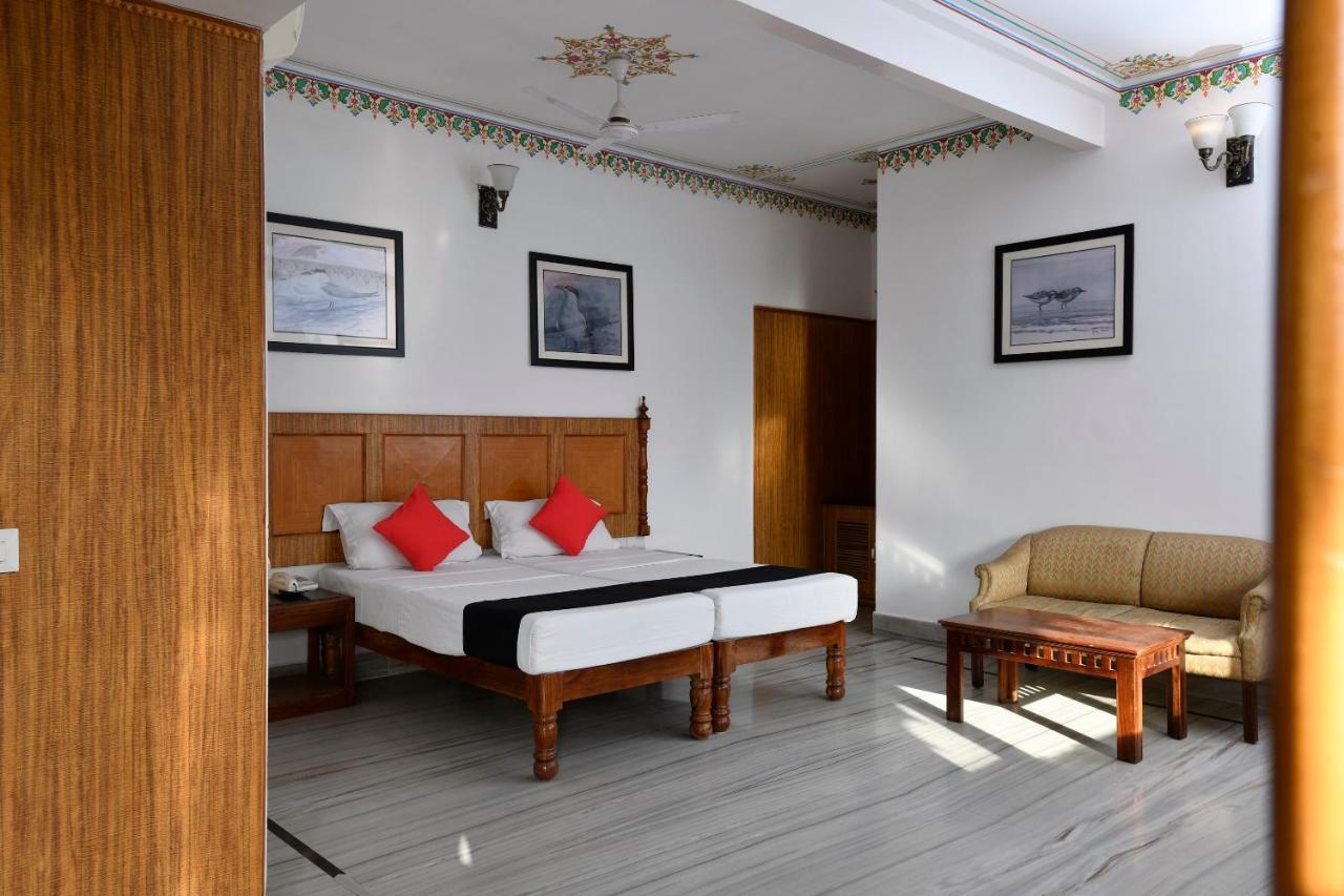Hotel Sunbird Bharatpur Eksteriør bilde
