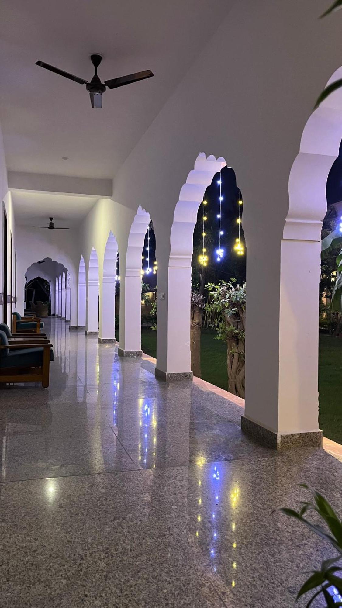Hotel Sunbird Bharatpur Eksteriør bilde